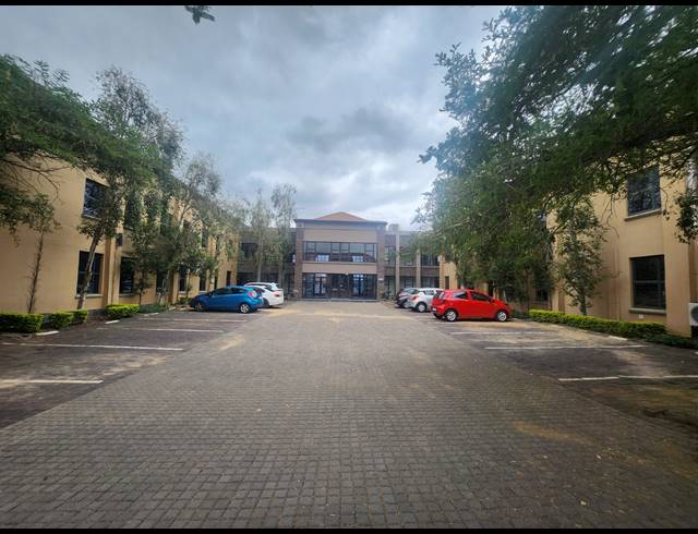 601M² OFFICE TO LET IN NOORDWYK